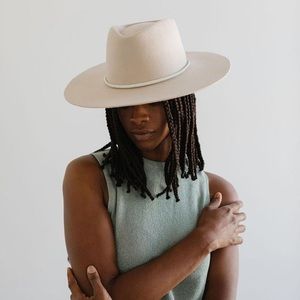 NWOT GiGi Pip Cream Rancher Hat